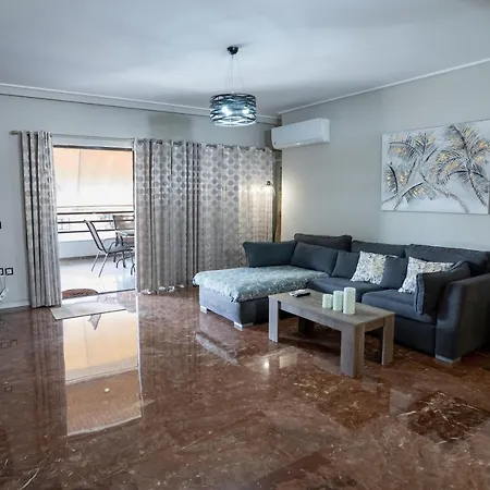 Spacious Apt! Glyfada Downtown! Next To The Beach! * أثينا